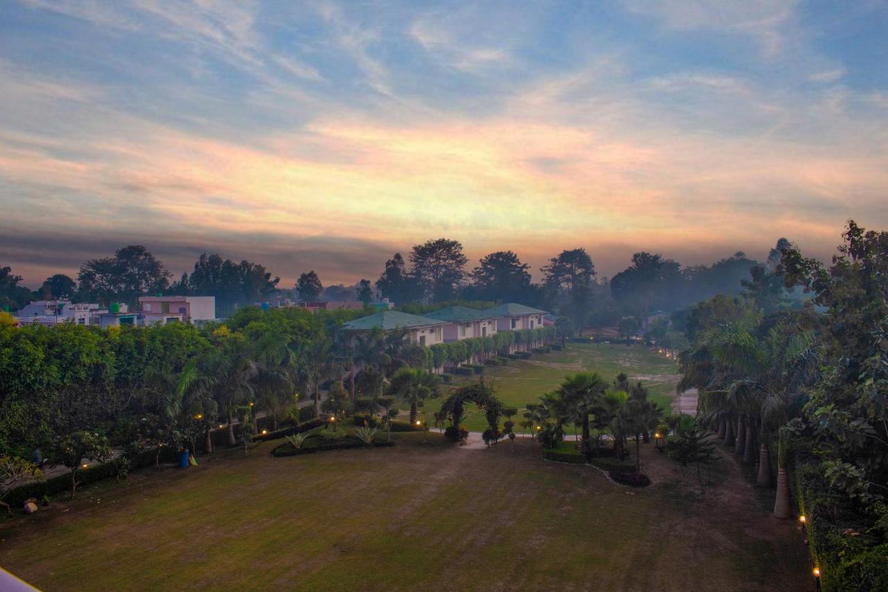 The Tattwaa Corbett Spa And Resort รามนาการ์ ภายนอก รูปภาพ