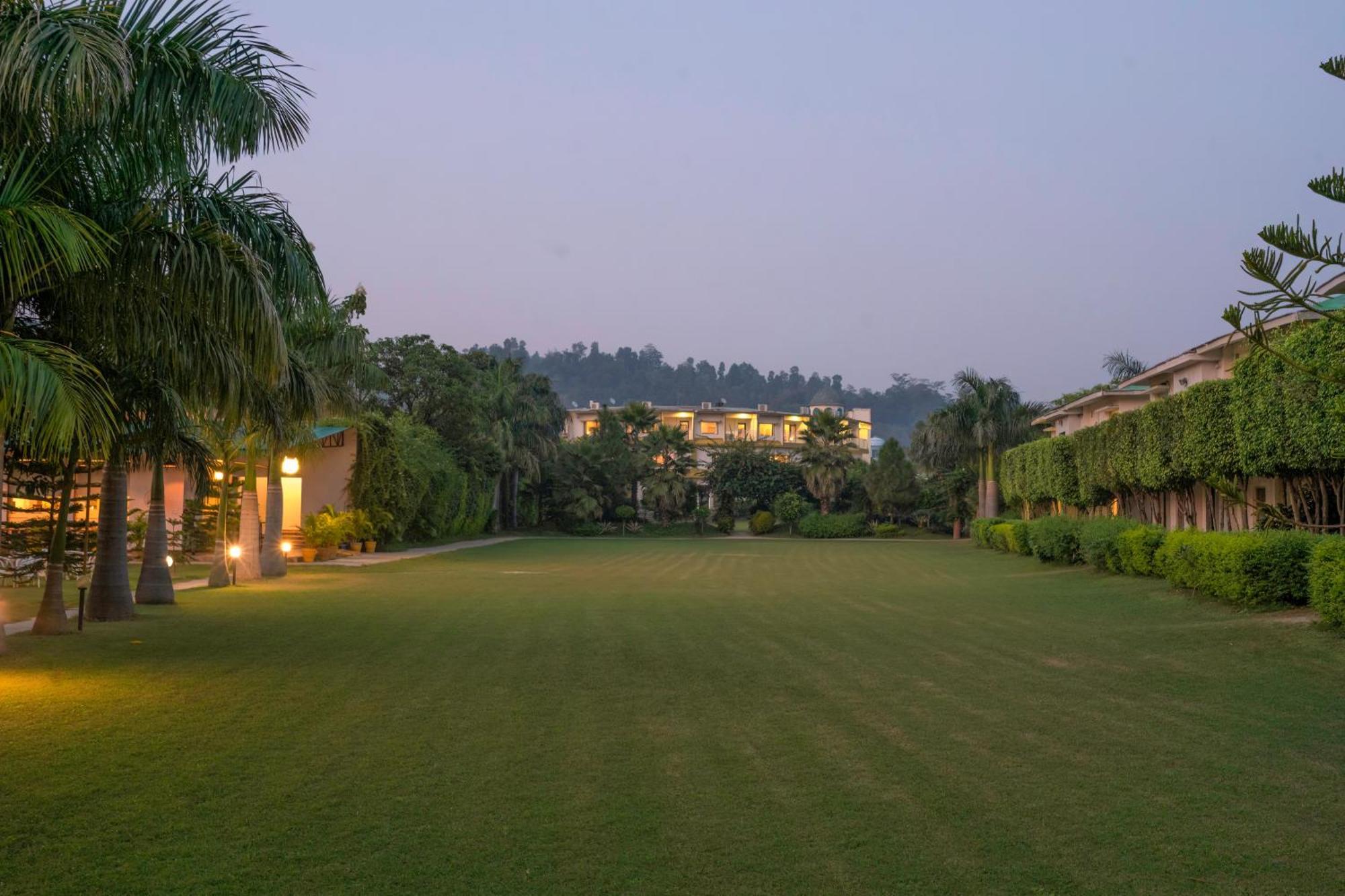 The Tattwaa Corbett Spa And Resort รามนาการ์ ภายนอก รูปภาพ