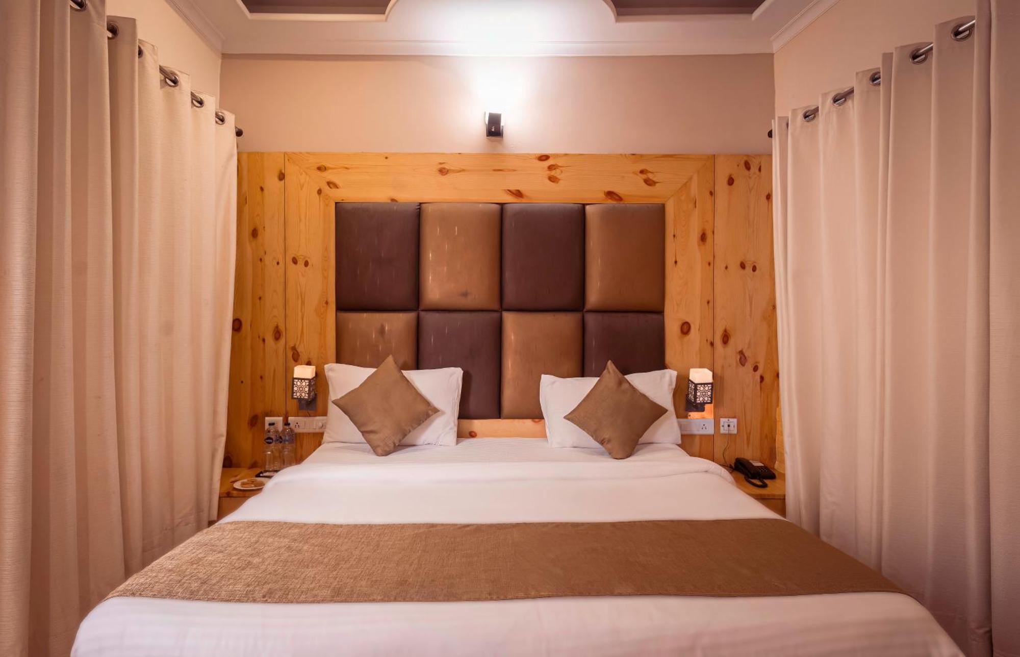 The Tattwaa Corbett Spa And Resort รามนาการ์ ภายนอก รูปภาพ
